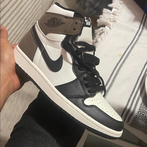 nike hightop sneakers